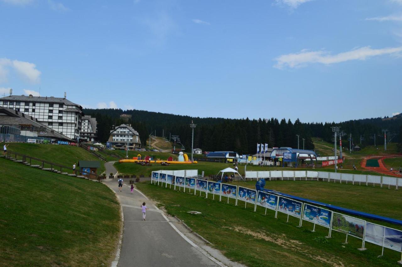 Milmari Resort - Apartman L43 Копаоник Екстериор снимка